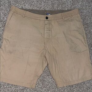 H&M Men's Beige Flat Front Shorts